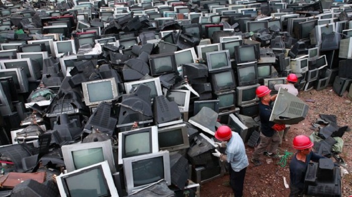 Mối hiểm họa khôn lường từ rác thải điện tử