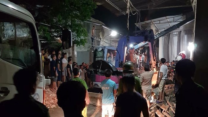 Hà Nội: Sập sàn bê tông, 1 người chết, ba người bị thương nặng