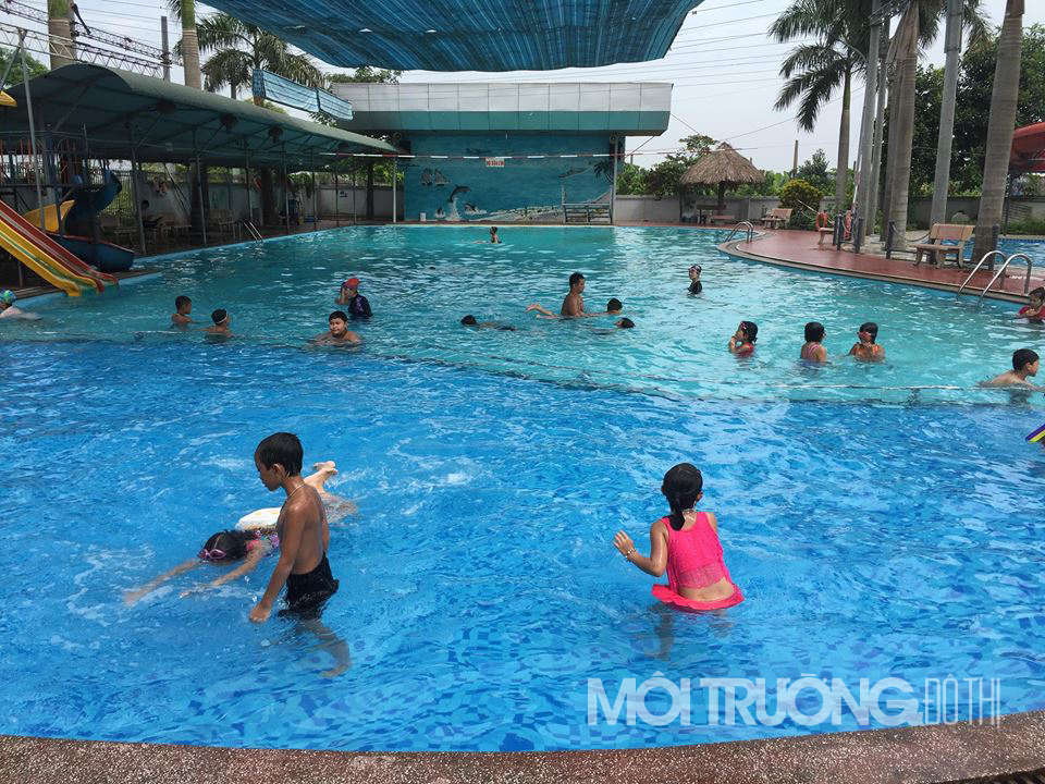 Thạch Thất (Hà Nội): Bể bơi Đồng Lạc đã đến không muốn về