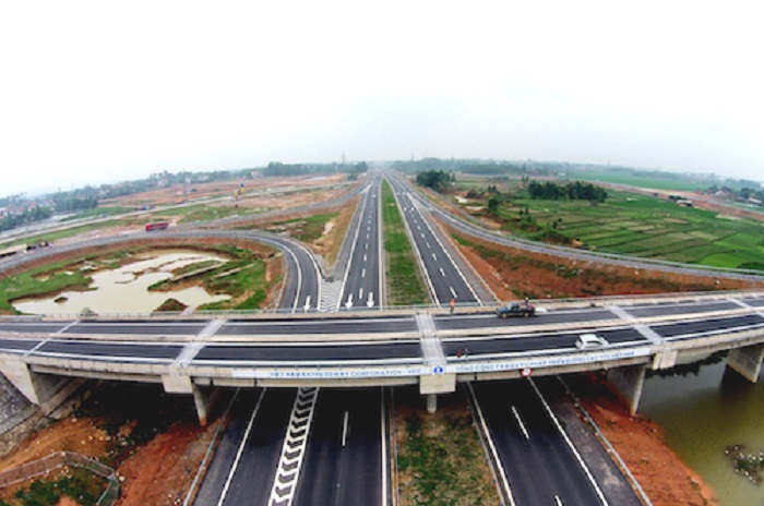 Chính phủ yêu cầu hoàn thành cao tốc Bắc Nam vào năm 2021