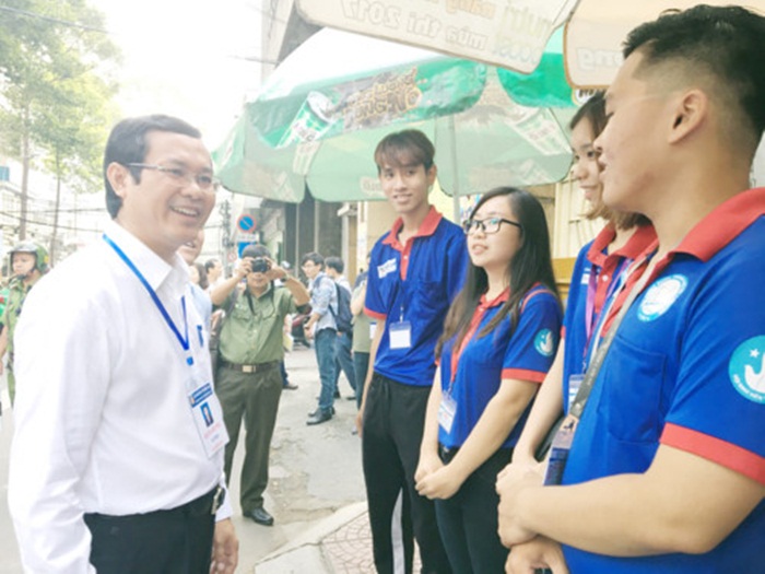 Thứ trưởng Nguyễn Văn Phúc kiểm tra công tác thi tại TPHCM
