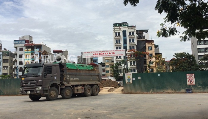 Dự án ở Mễ Trì: Cầu rửa xe để làm “cảnh”, đường Phạm Hùng bụi mù mịt