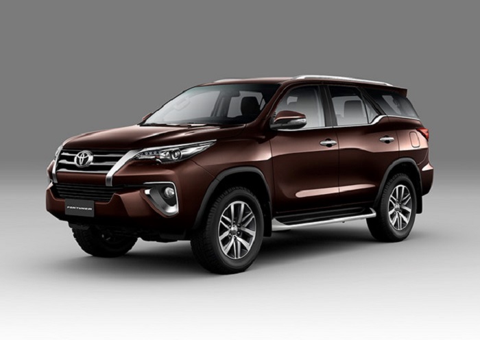 “Vượt ải” nhọc nhằn, Toyota Fortuner tăng giá bán tại Việt Nam