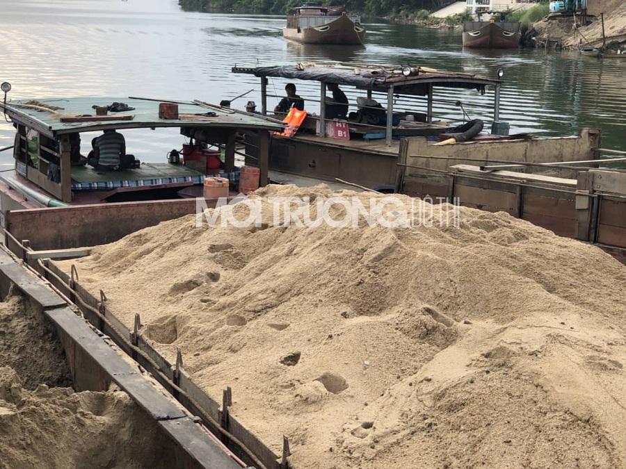 Quảng Nam: Lại phát hiện “cát tặc” lộng hành trên sông Thu Bồn