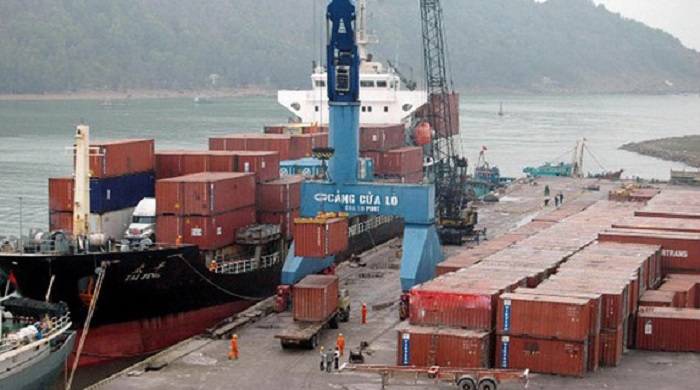 Bộ NN&PTNT lên tiếng về việc nhận chìm chất nạo vét ở cảng Cửa Lò
