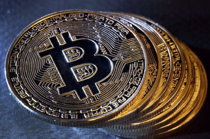 Giá Bitcoin hôm nay 18/7: Tăng rụt rè, chưa thể phá ngưỡng 7.000 USD