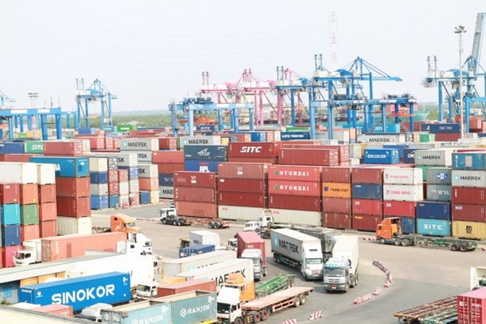 Vẫn còn tồn đọng hàng ngàn container phế liệu ở các cảng biển