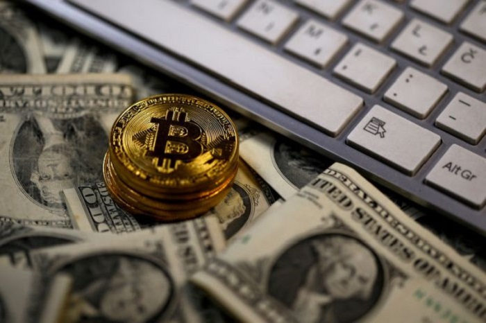 Giá Bitcoin hôm nay 20/7: Nhích dần, sắp cán mốc 8.000 USD?
