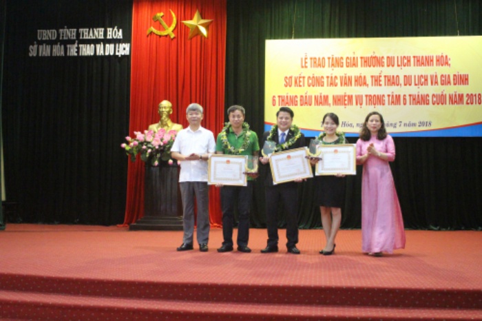 Trao tặng giải thưởng du lịch Thanh Hóa