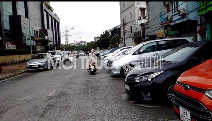 Hoàng Mai-Hà Nội: Công an quận kiên quyết dẹp bỏ bãi xe vô phép