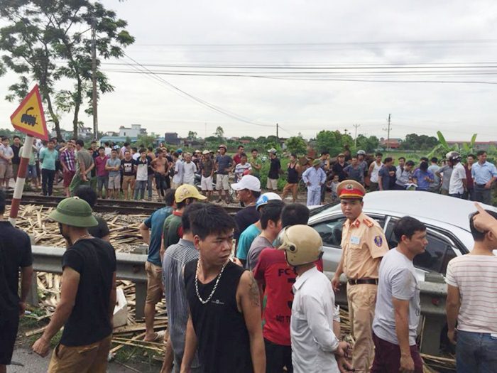 Tai nạn tàu hỏa ở Nam Định, 1 người chết, 3 người trọng thương