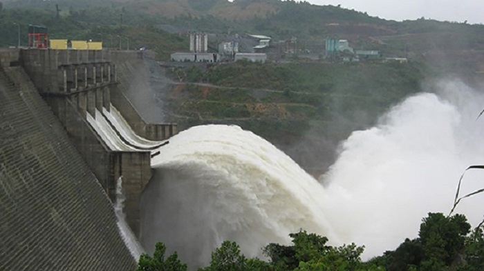 5 thủy điện bậc thang trên sông Đà đủ sức chống lũ?
