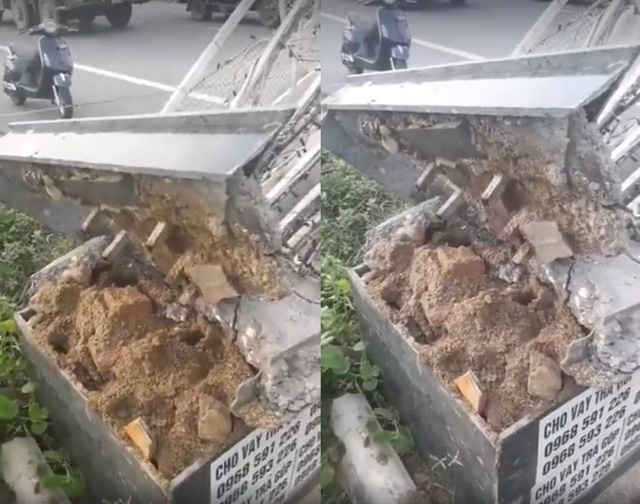 Cổng chào Bắc Ninh bị đổ, lộ ra toàn cát đá bên trong