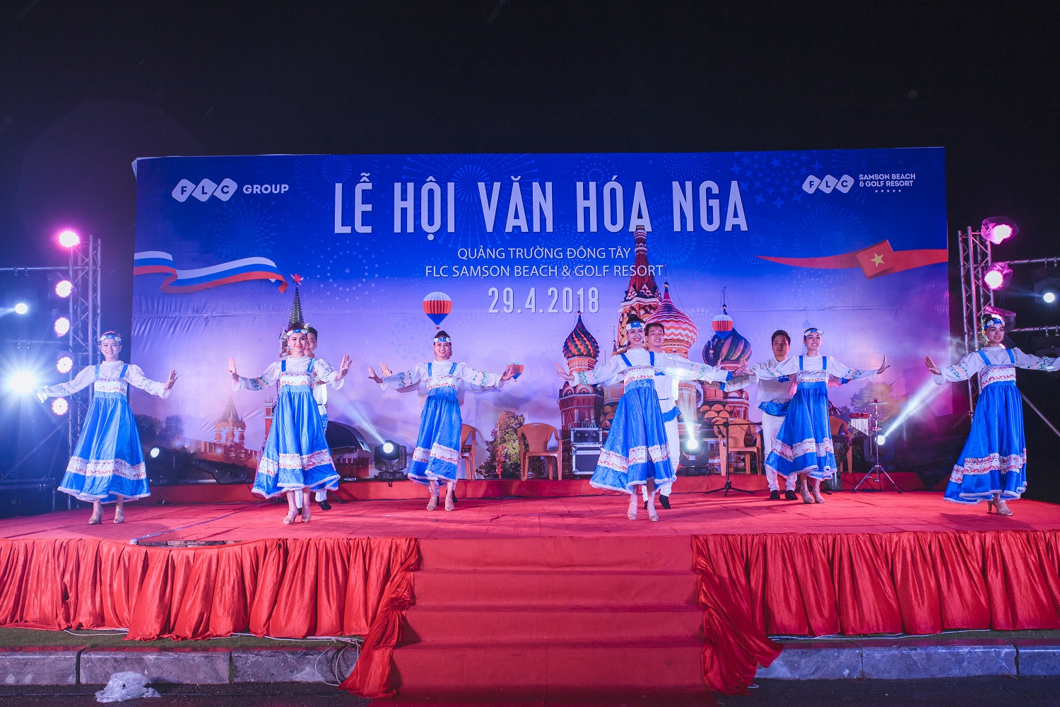 Hà Hồ, Noo Phước Thịnh xuất hiện tại đêm nghệ thuật “Vút bay”