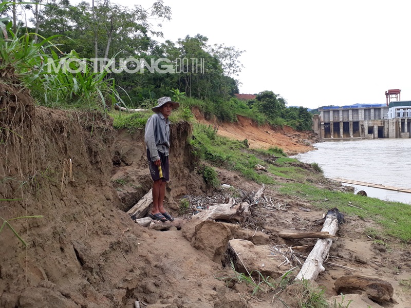 Nghệ An: Người dân hoang mang vì vai đập thủy điện Châu Thắng sạt lở