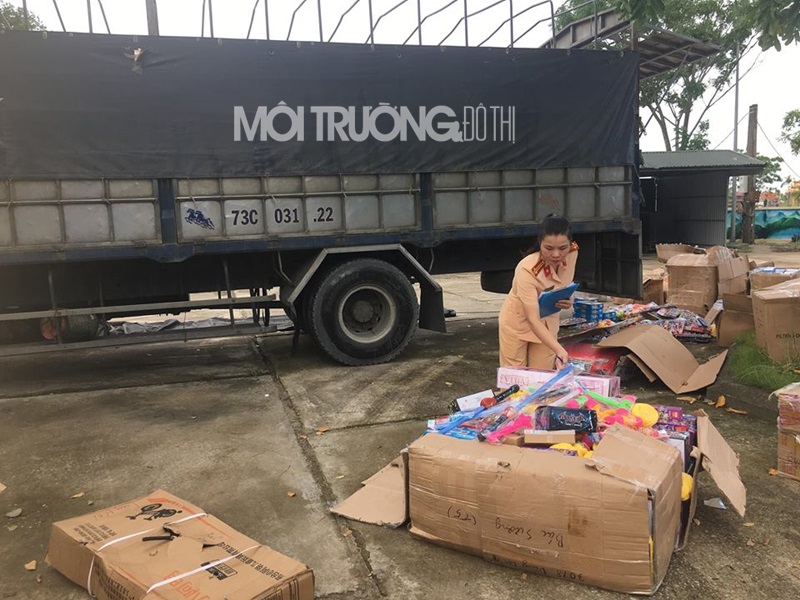 Thanh Hóa: Bắt xe vận chuyển đồ chơi trẻ em không có giấy tờ hợp lệ