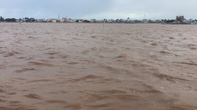 Lũ trên sông Cửu Long lên mức báo động 3, Bắc Bộ tiếp tục có mưa lớn