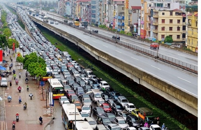 Hà Nội: Nhiều tuyến phố hạn chế taxi, ô tô cá nhân trong 5 ngày