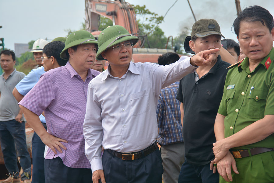 Chủ tịch tỉnh Lào Cai yêu cầu làm rõ nguyên nhân vụ vỡ đập bãi thải