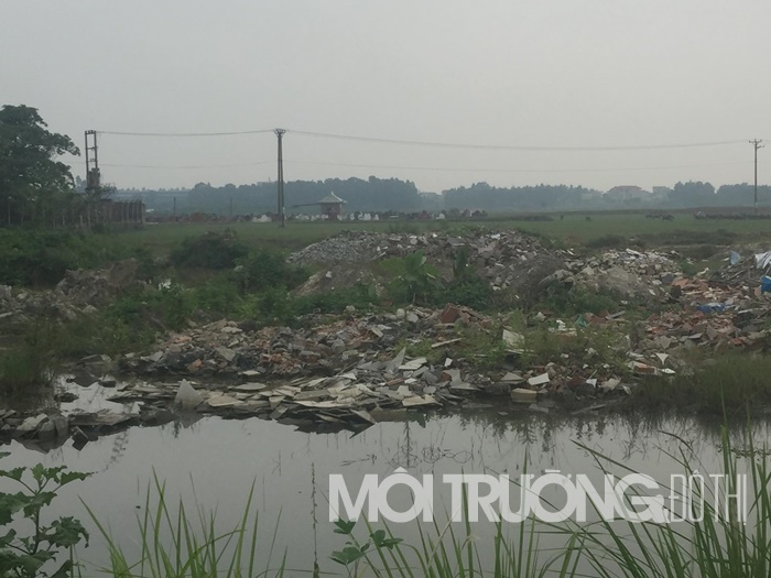 Mai Đình (Sóc Sơn): Đất dự án trở thành nơi chứa phế thải xây dựng