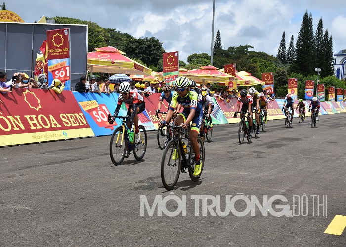 Gia Lai: Chặng 10 giải đua xe đạp Quốc tế VTV Cúp Tôn Hoa Sen 2018
