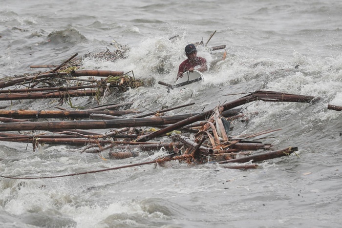 Miền Bắc Philippines tan hoang sau siêu bão Mangkhut, 14 người chết