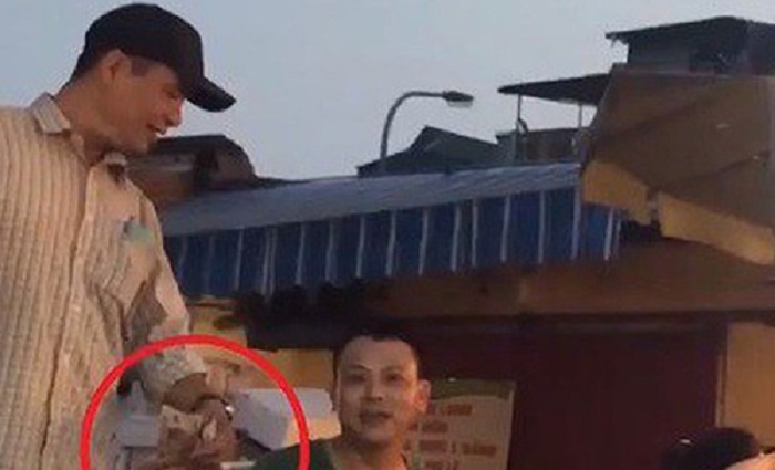 Hà Nội chỉ đạo làm rõ việc “bảo kê” tại chợ Long Biên