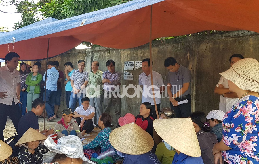Đà Nẵng: Dân chặn xe vào bãi rác, chủ tịch quận ‘bám trụ’ xuyên trưa
