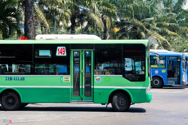 TP.HCM: Cắt giảm lộ trình 10 tuyến xe buýt