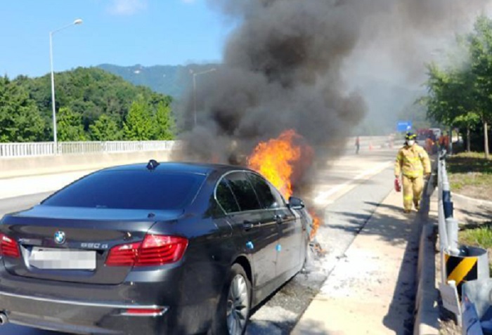 BMW triệu hồi 1,6 triệu xe vì nguy cơ cháy nổ