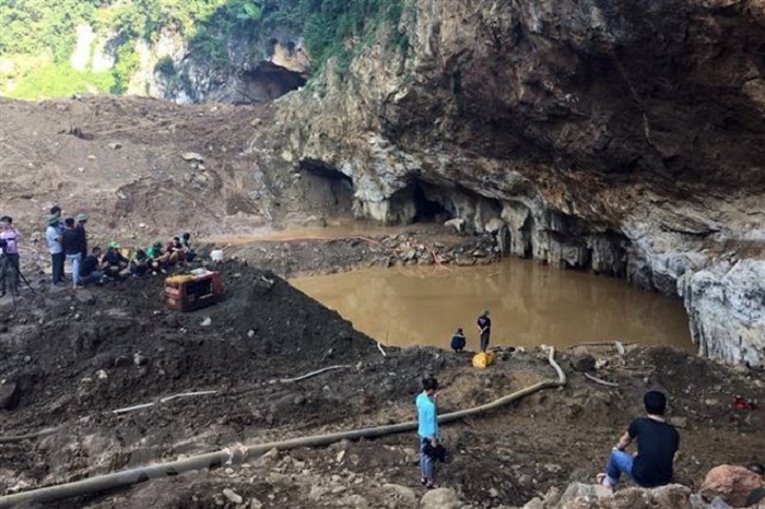 Hòa Bình: Sập hầm khai thác vàng trái phép làm hai người mất tích