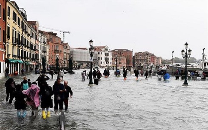 Ít nhất 30 người chết do bão, lũ lụt ở Italy
