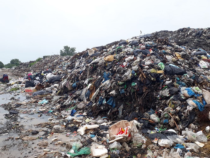 Phú Quốc “đau khổ” vì rác nội lẫn rác ngoại