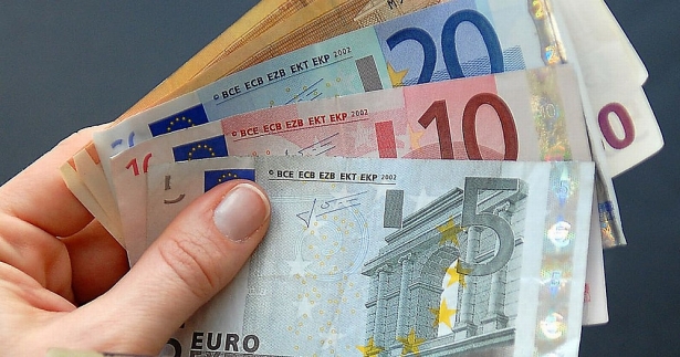 Tỷ giá Euro hôm nay 14/11: EUR trong nước bất ngờ phục hồi trở lại