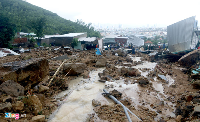 Lở núi 13 người chết ở Nha Trang:Trận mưa lịch sử, thiệt hại quá lớn