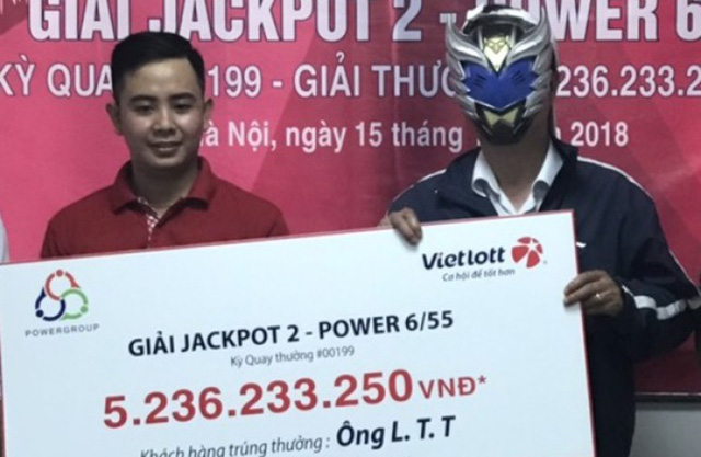Hà Nội: Thêm một khách hàng nhận thưởng Vietlott trị giá lớn