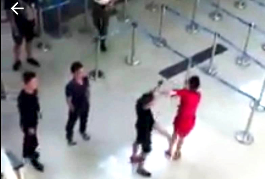 Khởi tố ba đối tượng hành hung nữ nhân viên sân bay ở Thanh Hóa