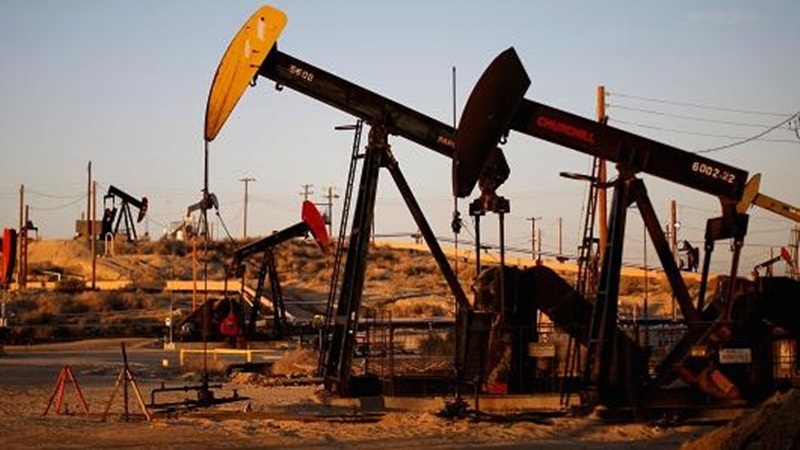 Giá xăng dầu hôm nay 27/11: Chờ tín hiệu từ OPEC