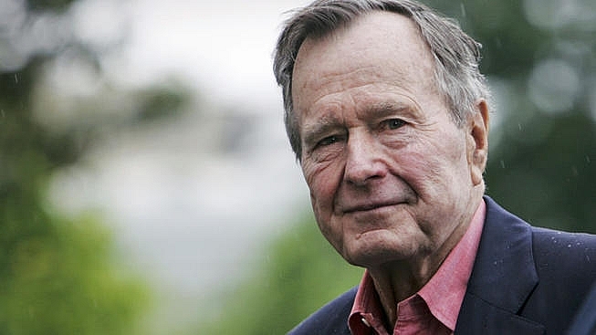 Cựu Tổng thống Mỹ George H.W. Bush qua đời ở tuổi 94