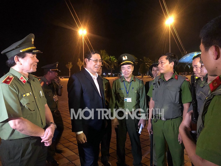 Chủ tịch, Giám đốc CA Đà Nẵng kiểm tra đội chống tội phạm trong đêm