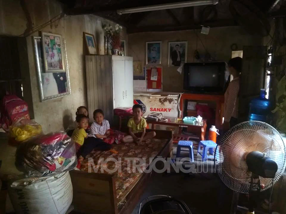 Quốc Oai: Gia đình 7 người chen chúc trong 20m2 vì lý do hy hữu