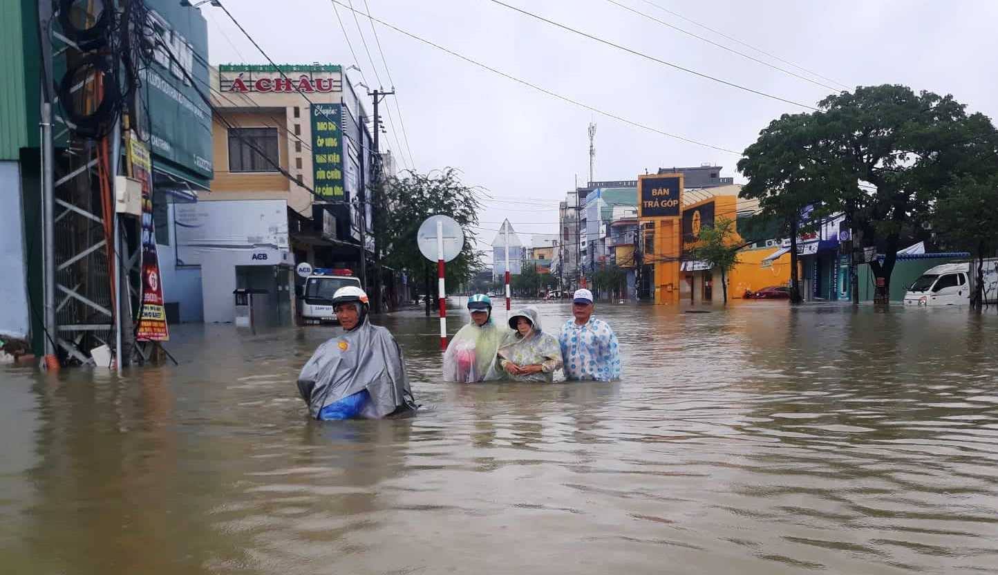 Đà Nẵng: Khẩn trương khắc phục hậu qua sau đợt mưa lớn