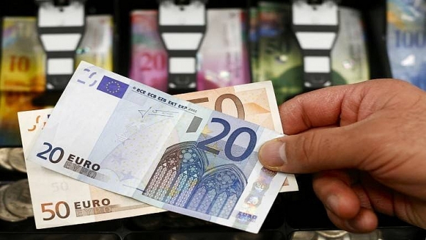 Tỷ giá Euro hôm nay 11/12 quay đầu giảm mạnh cả chợ đen và ngân hàng