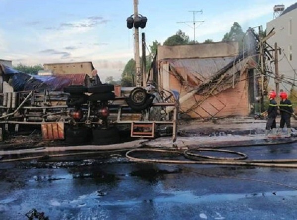 Bình Phước: Vụ cháy xe bồn chở xăng gây thiệt hại trên 10 tỷ đồng