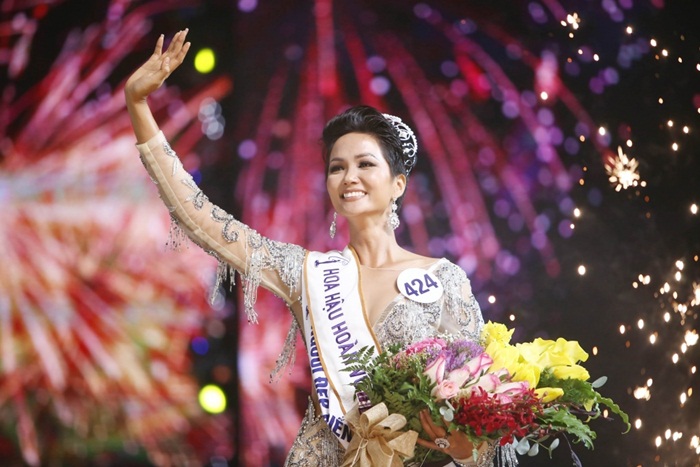 Vì sao H'Hen Niê lọt top 5 Miss Universe - Hoa hậu Hoàn vũ 2018?