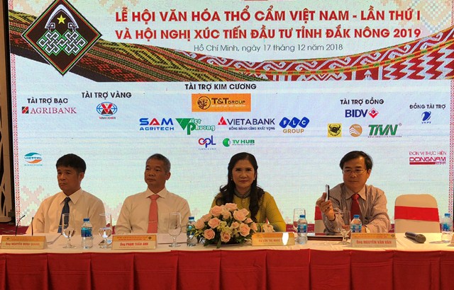Đắk Nông: Họp báo về Lễ hội văn hóa thổ cẩm Việt Nam