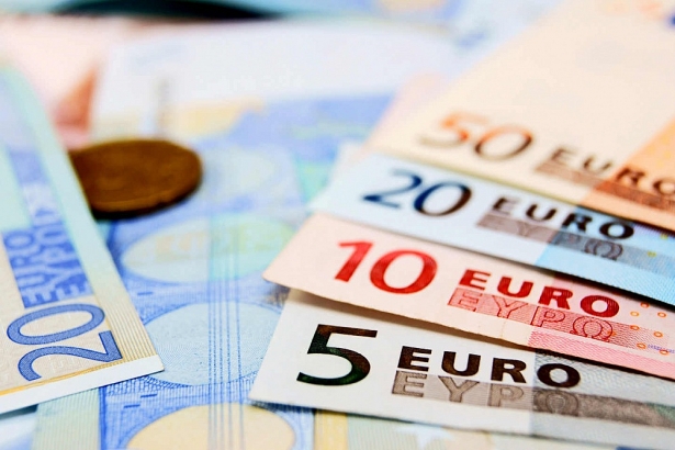 Tỷ giá Euro hôm nay 20/12 đồng loạt quay đầu giảm nhẹ