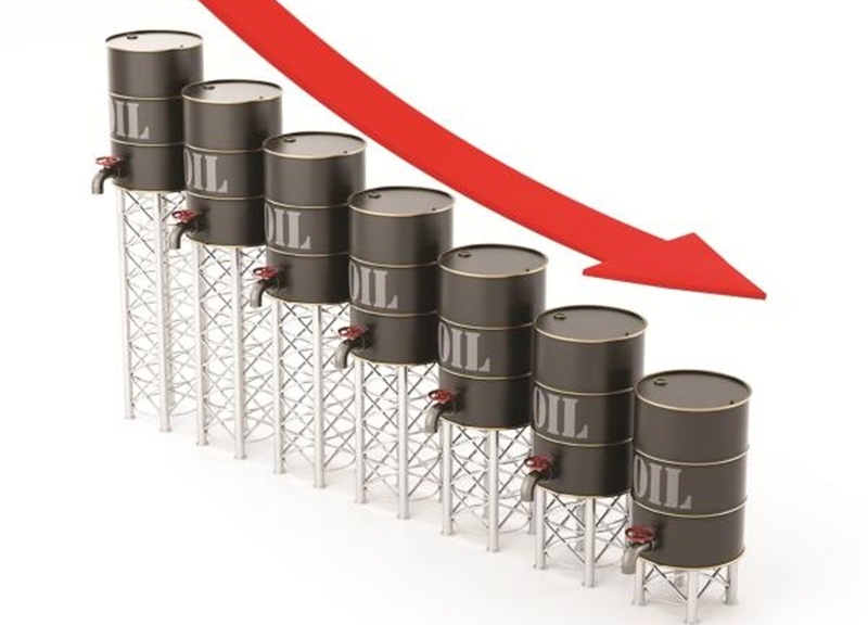 Giá xăng dầu hôm nay 22/12: Trong nước và quốc tế đồng loạt đi xuống