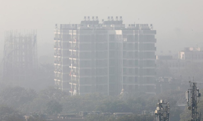 Người dân New Delhi phải đóng cửa đón Noel vì ô nhiễm không khí