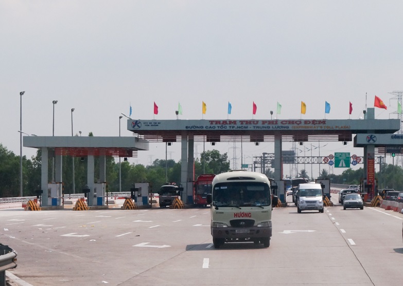 Bắt 5 người có hành vi trốn thuế tại BOT cao tốc TP.HCM-Trung Lương